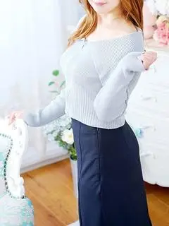 玲（PLUS 十三店）