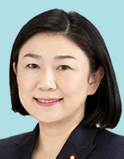牧島 かれん議員